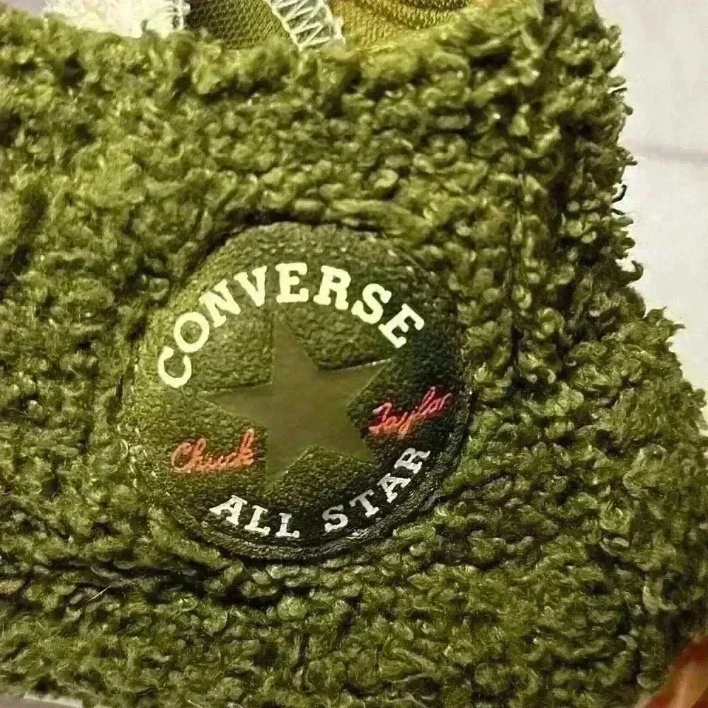 Converse Run Star Hike High Women's Fur Green Moss Lace Up 573197C Size 6.5 - Picture 11 of 15